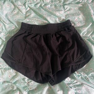 Lululemon Hotty Hot shorts
